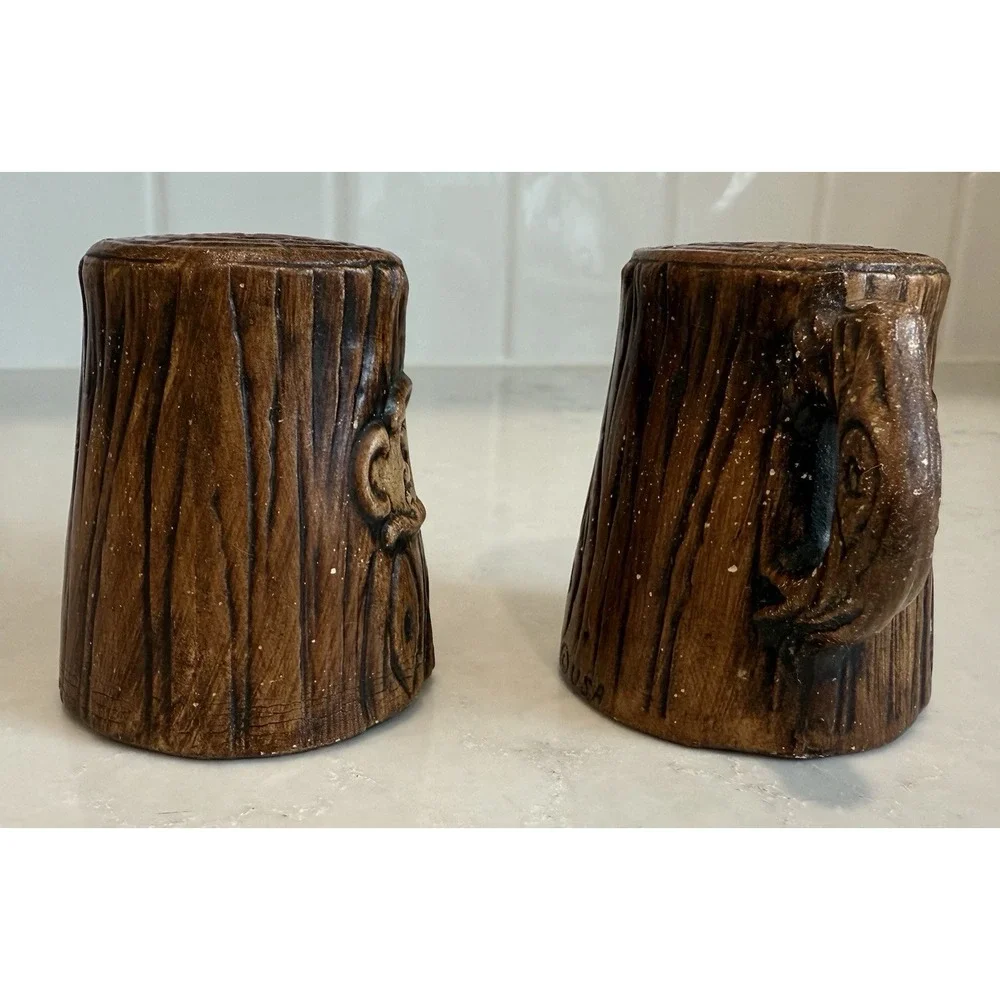 Vintage Ceramic Salt & Pepper Shaker‎ Set Wood Tree Stump With Handles